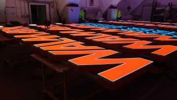 3D světelná reklama